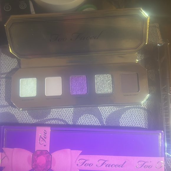 Too faced you're a gem limited edition set - Picture 6 of 8